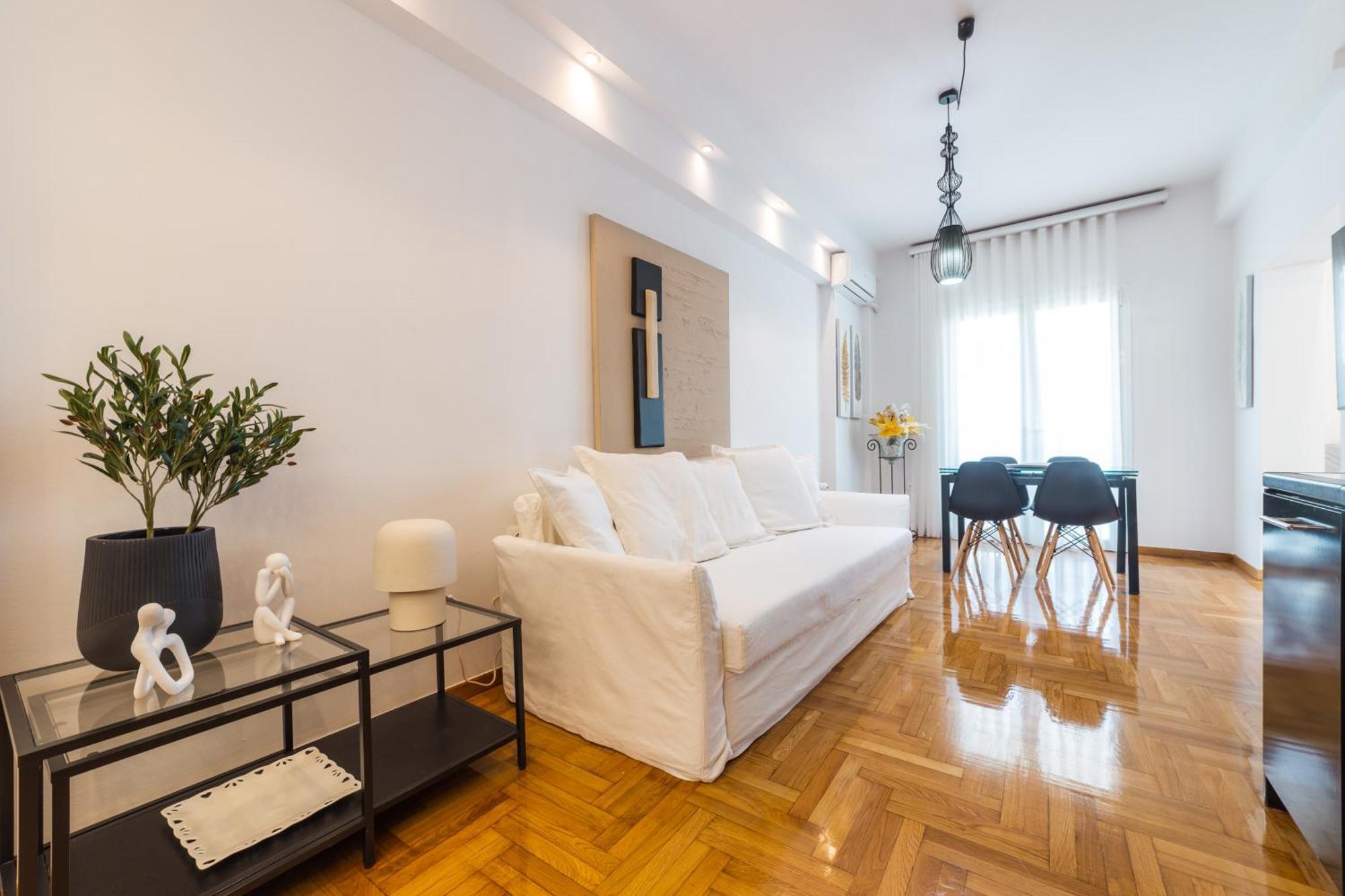 Apartment In Glyfada Center Афіни Екстер'єр фото