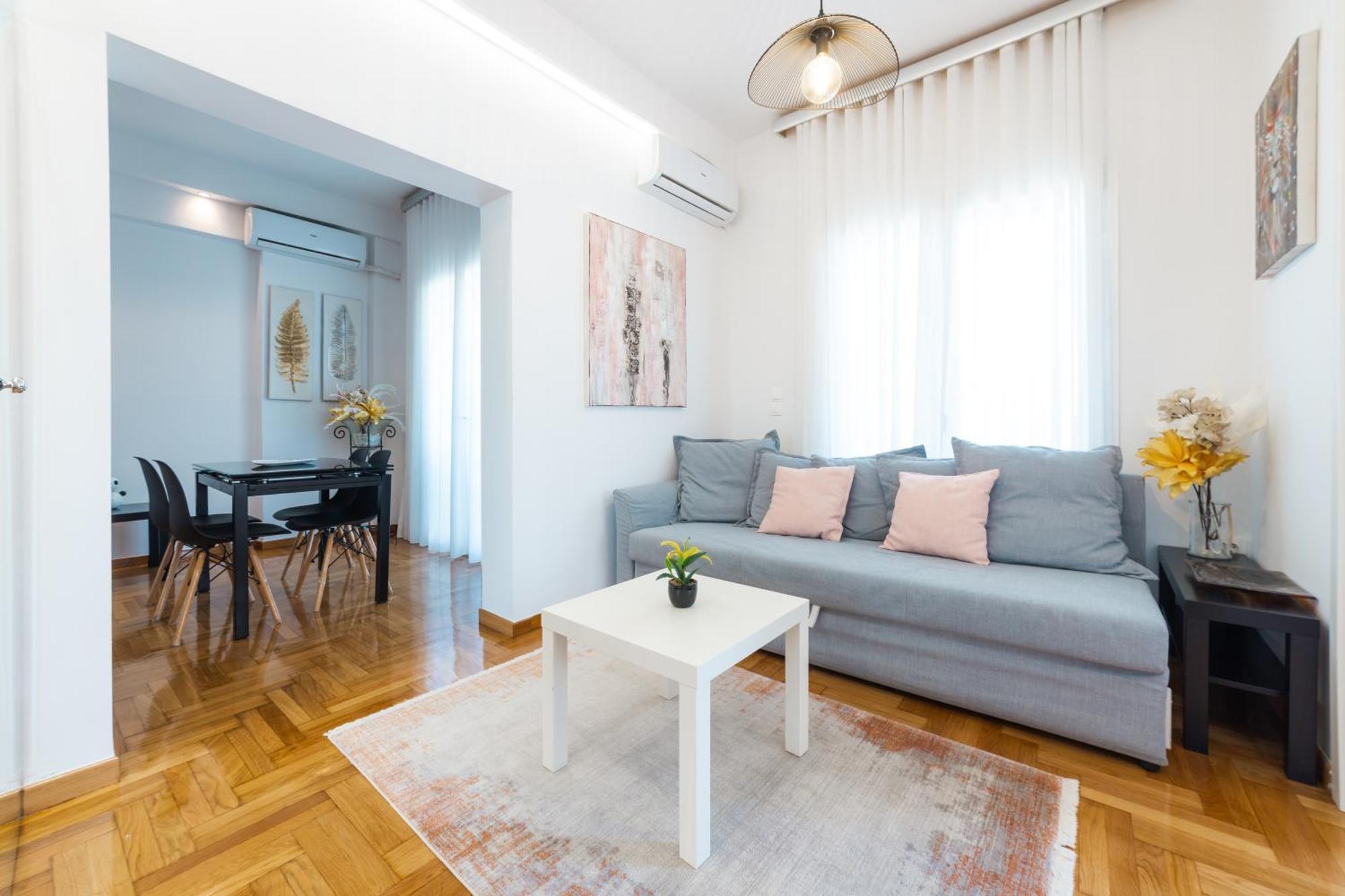 Apartment In Glyfada Center Афіни Екстер'єр фото